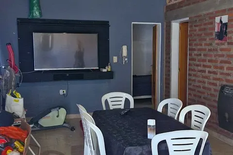 Fotografía 2 de Casa con departamento