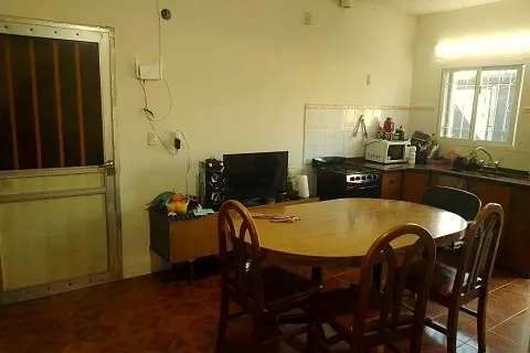Fotografía 4 de Casa con local comercial