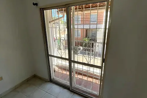 Fotografía 2 de Casa de dos plantas