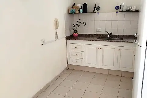 Fotografía 3 de Departamento amoblado en tercer piso