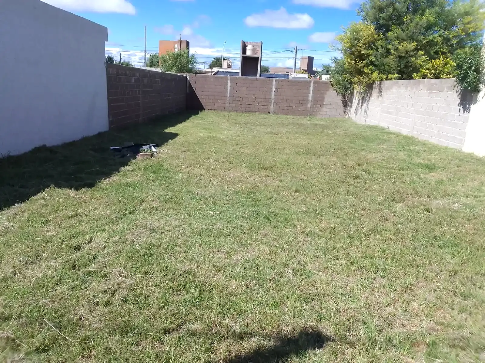 Fotografía 1 de Terreno de 10 × 25 en barrio Castelli