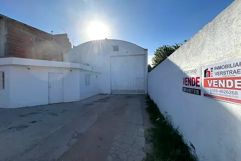 Fotografía 2 de Galpón de 300 m² cubiertos con oficina