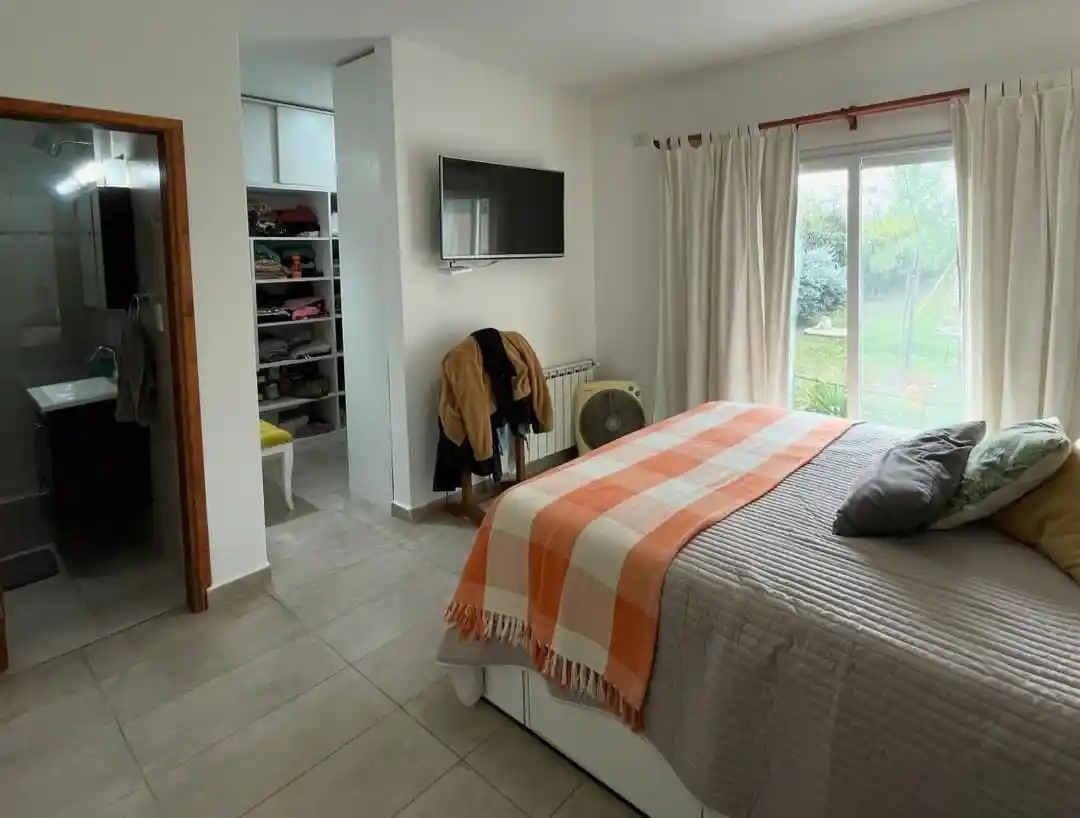 WhatsApp Image 2025-08-28 at 10.21.06